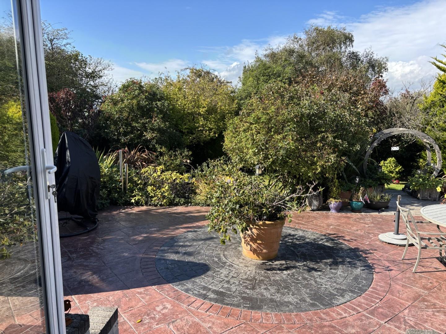 Peppercorn Lodge, 182 Port Road East, Barry, Vale of Glamorgan, CF62 9PZ